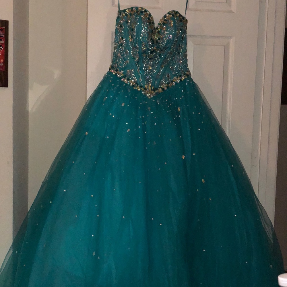 Prom dress